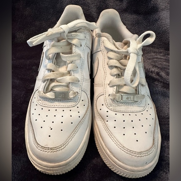 Nike Air Force 1 Sneakers - Picture 3 of 7